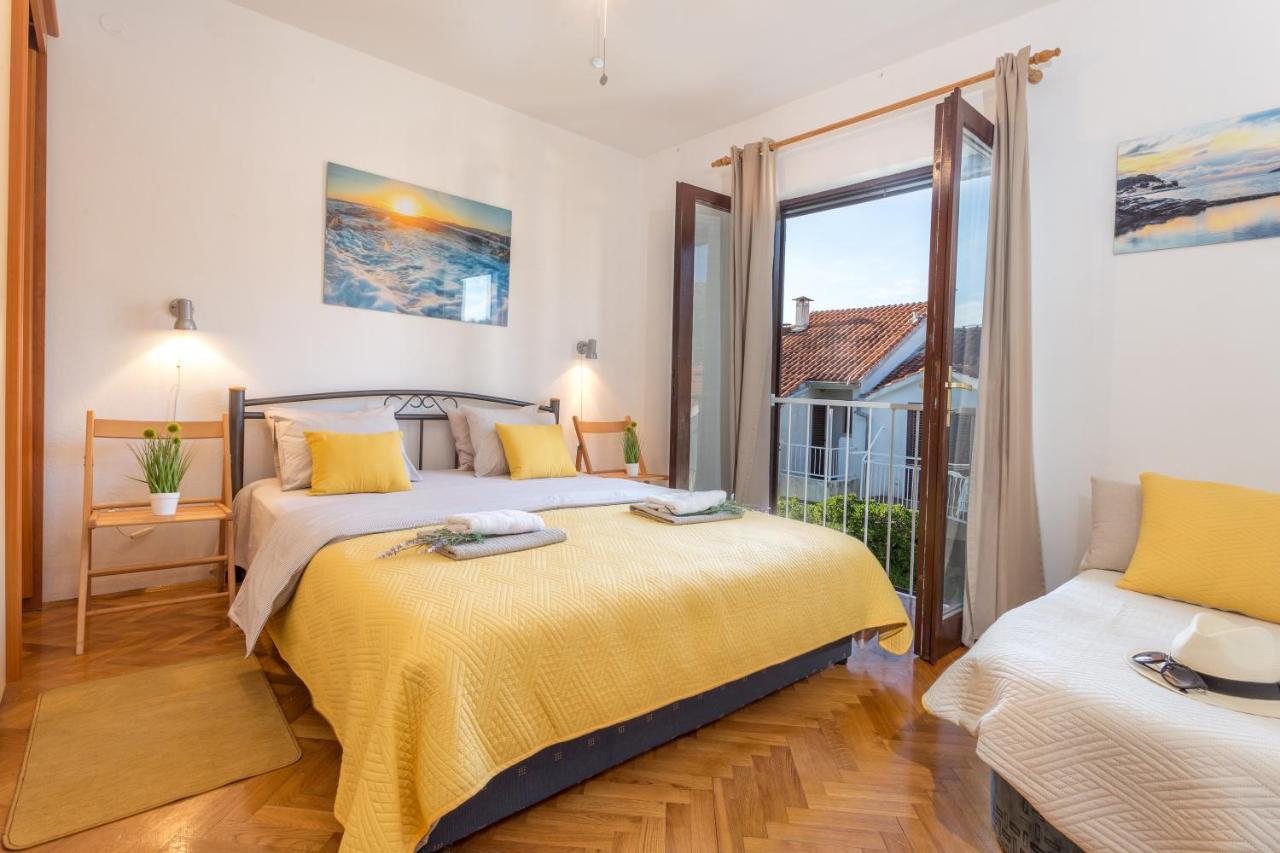 So Hvar So Good! Spacious With Terrace Hvar Town Extérieur photo