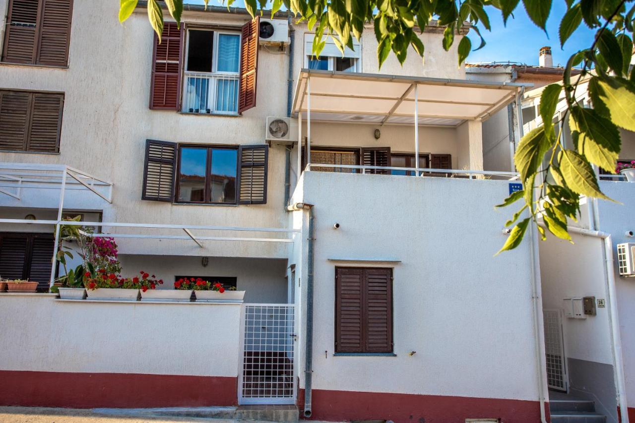 So Hvar So Good! Spacious With Terrace Hvar Town Extérieur photo